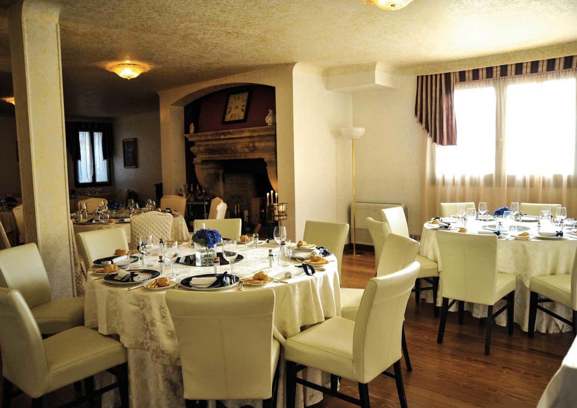 Hotel Dei Tigli 920 Liberty