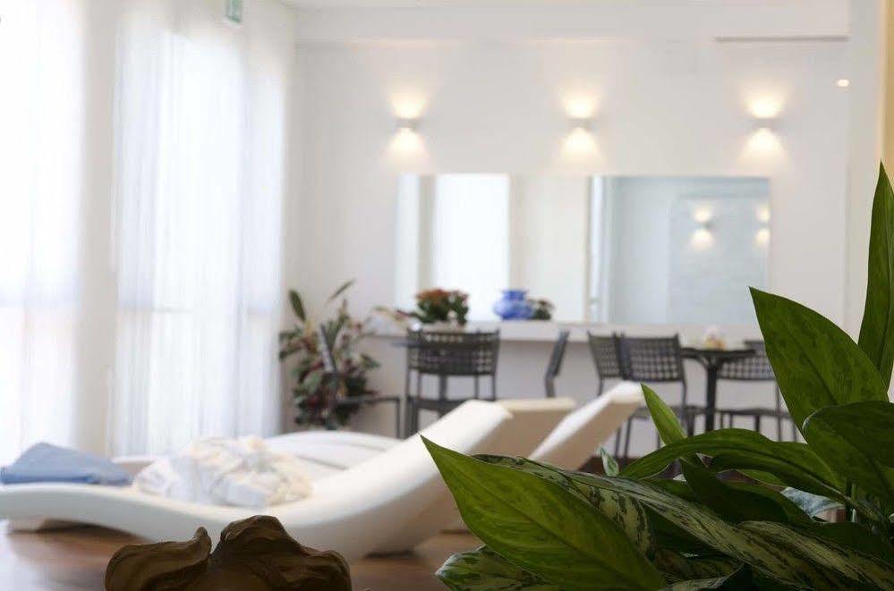 Hotel Dei Tigli 920 Liberty 4*